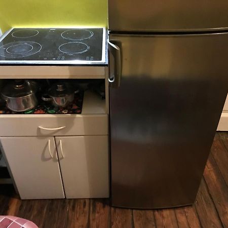 Cozy Condo For Up To 3 Travellers, With Kitchen And Bath Riga Eksteriør bilde
