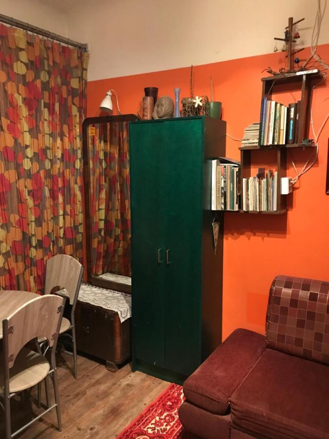 Cozy Condo For Up To 3 Travellers, With Kitchen And Bath Riga Eksteriør bilde